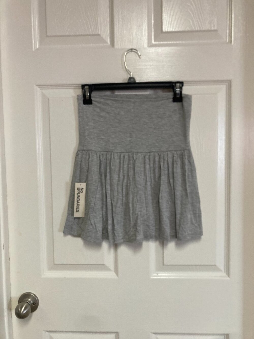 No Boundaries Gray Tiered Mini Skirt size small Women's